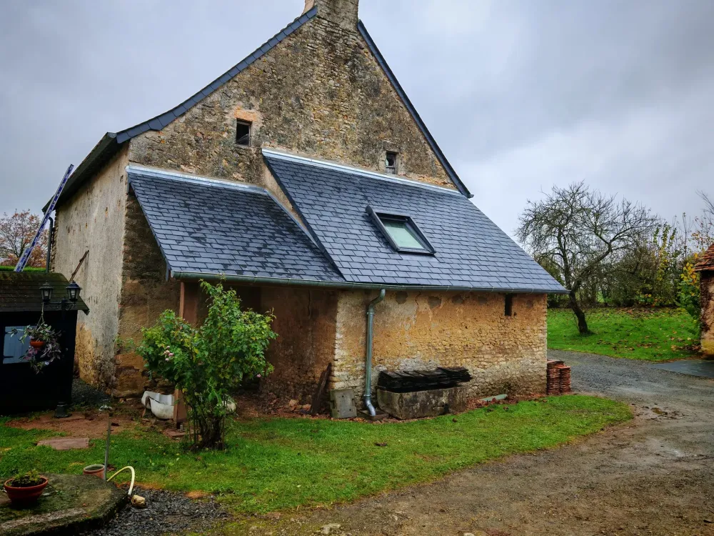 Fenêtre de toit à La Chapelle-d'Aligné
